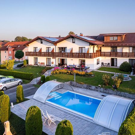 Pension Ambros Büchlberg Екстериор снимка