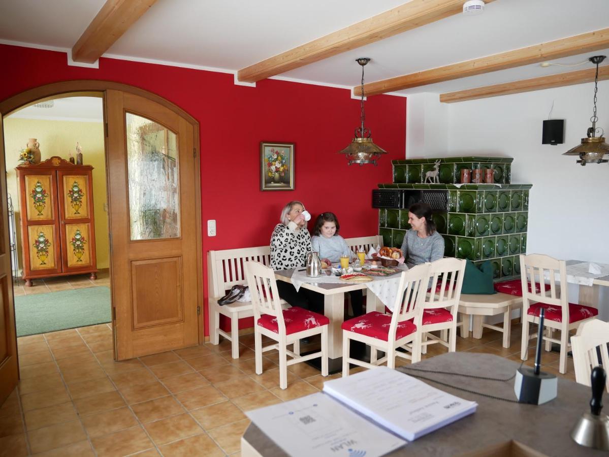 Pension Ambros Büchlberg Екстериор снимка