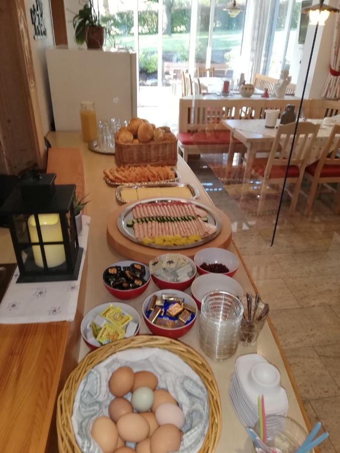 Pension Ambros Büchlberg Екстериор снимка