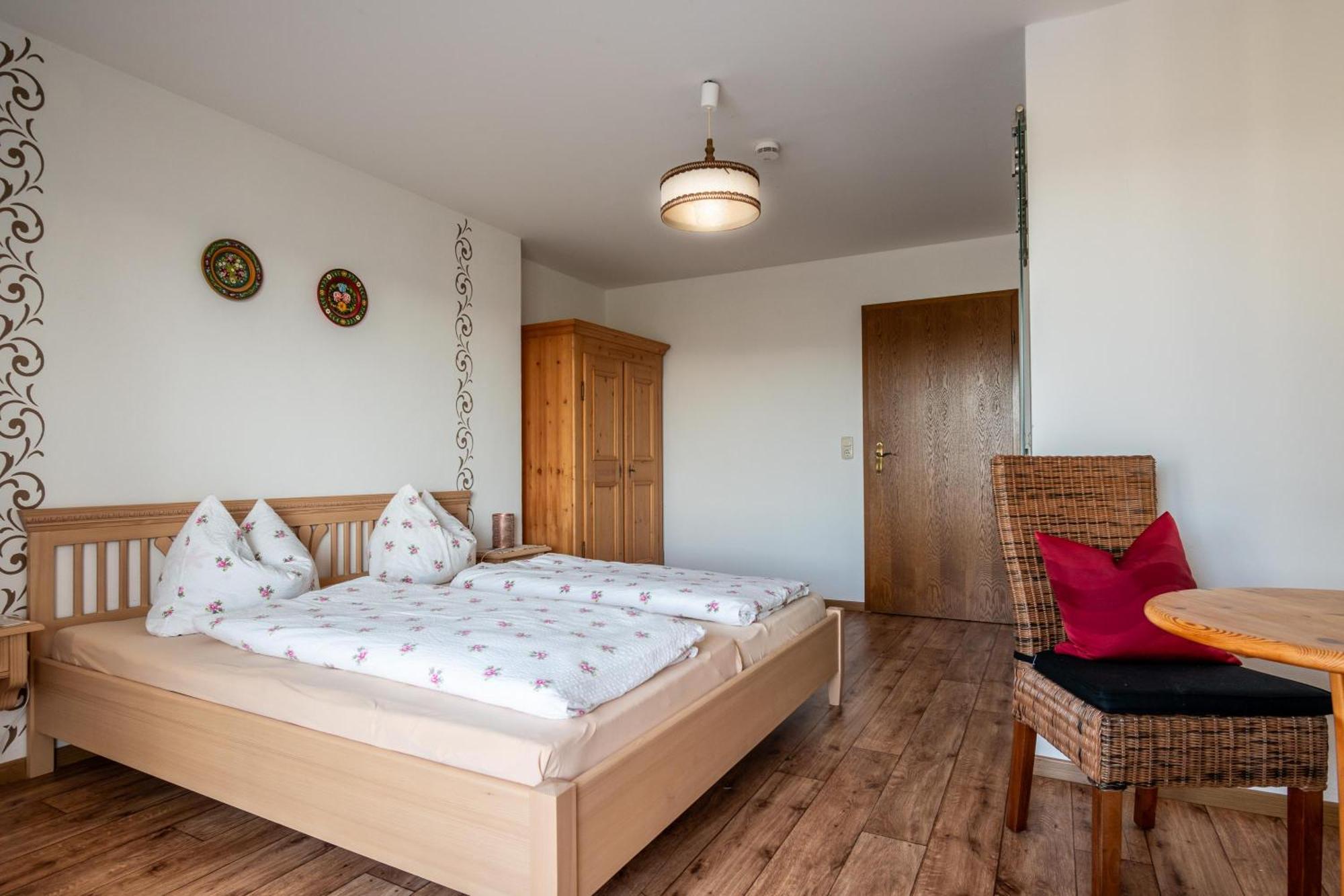 Pension Ambros Büchlberg Екстериор снимка